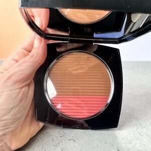 CHANEL LES BEIGES Healthy Glow Sun-Kissed Powder.